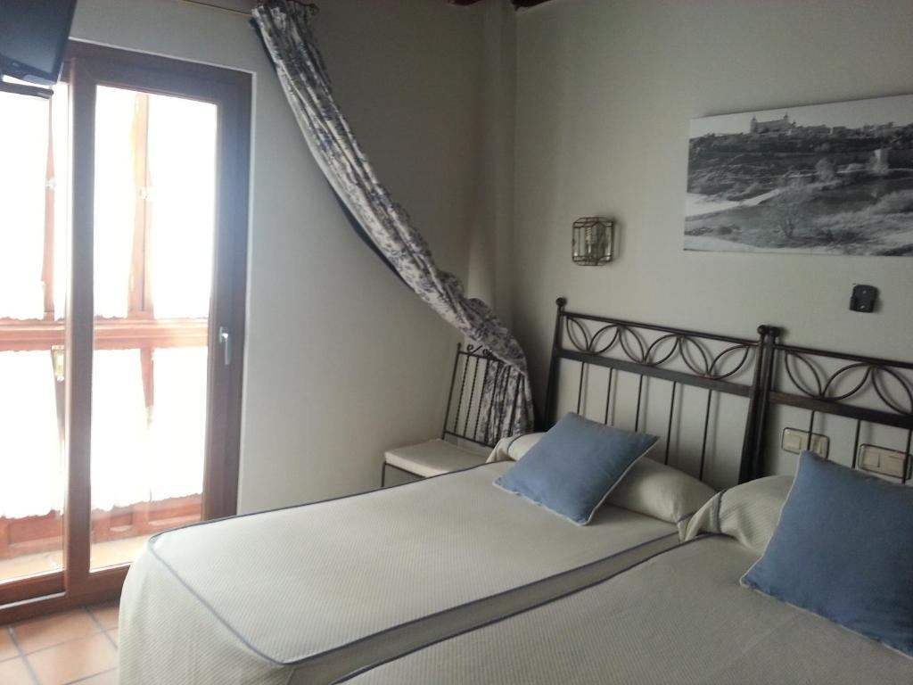 Hostal La Posada De Zocodover โตเลโด ภายนอก รูปภาพ