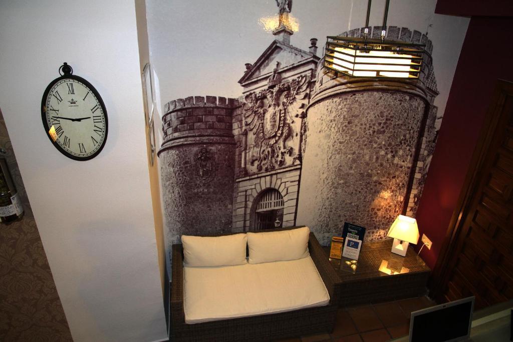 Hostal La Posada De Zocodover โตเลโด ภายนอก รูปภาพ