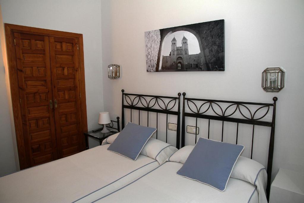 Hostal La Posada De Zocodover โตเลโด ภายนอก รูปภาพ