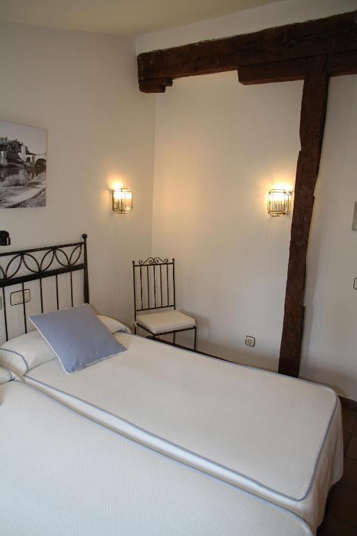 Hostal La Posada De Zocodover โตเลโด ภายนอก รูปภาพ