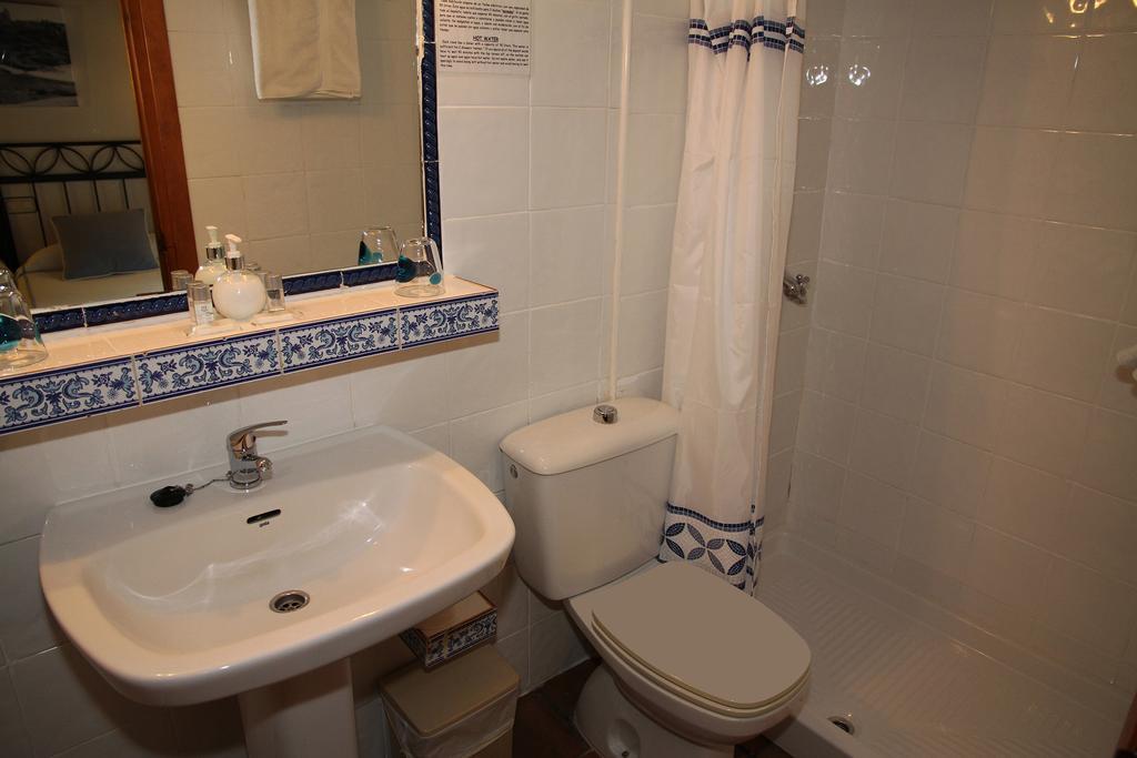 Hostal La Posada De Zocodover โตเลโด ภายนอก รูปภาพ