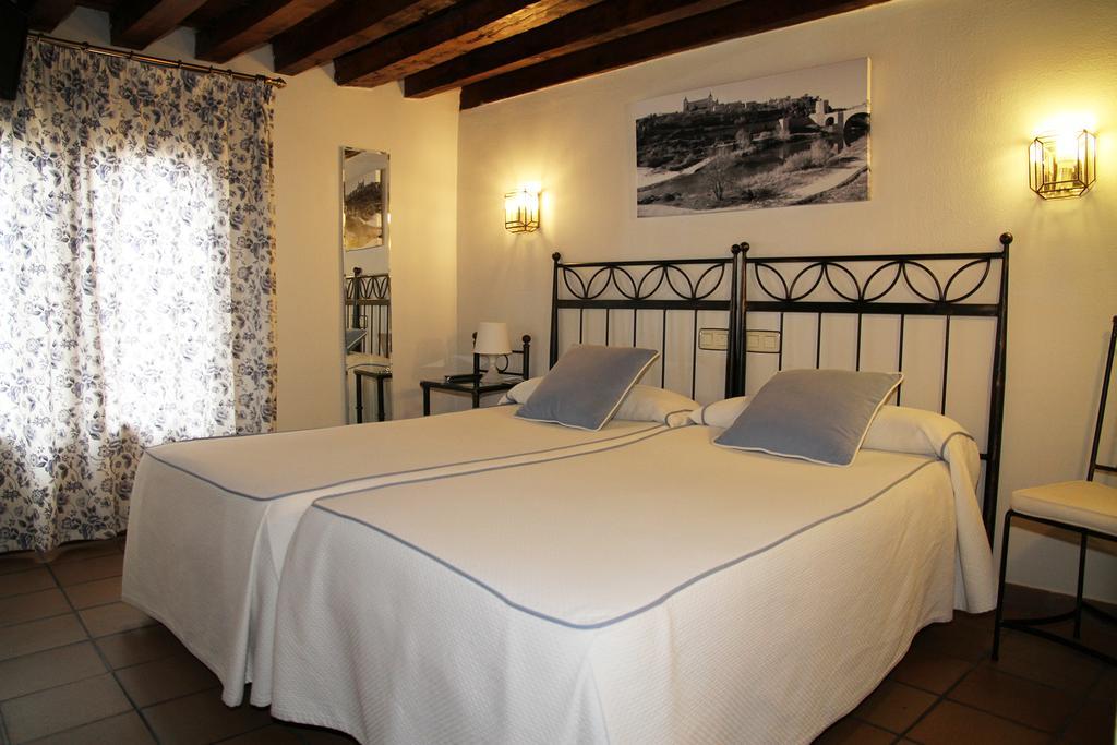 Hostal La Posada De Zocodover โตเลโด ภายนอก รูปภาพ